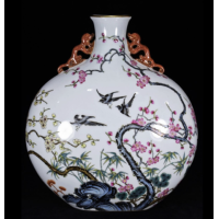 琺瑯彩鎏金松竹梅祥瑞花鳥紋龍耳抱月瓶